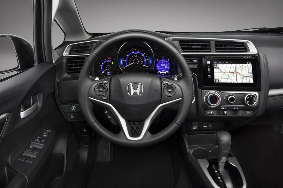  Honda Fit 2015 года  (фото 2 из 12)